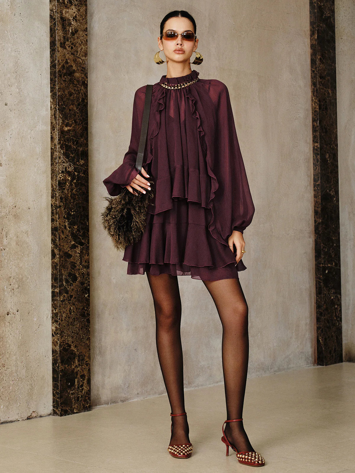 Conjunto de mini vestido de gasa con volantes escalonados y forro
