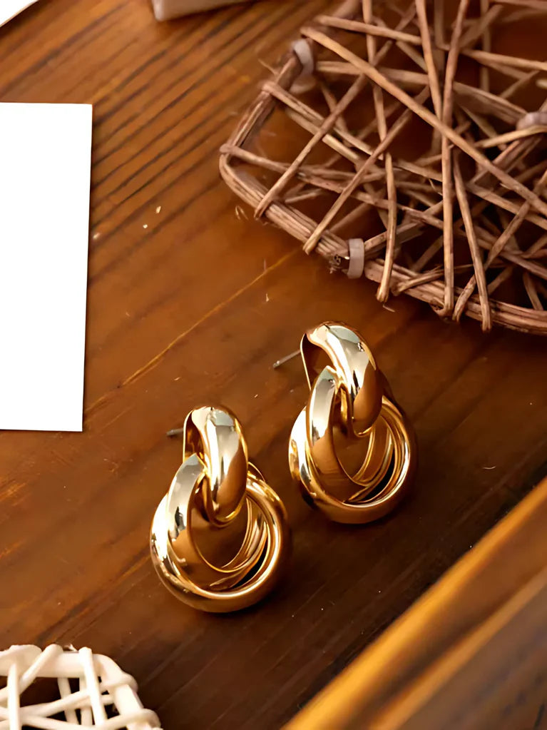 Pendientes Dorados Entrelazados