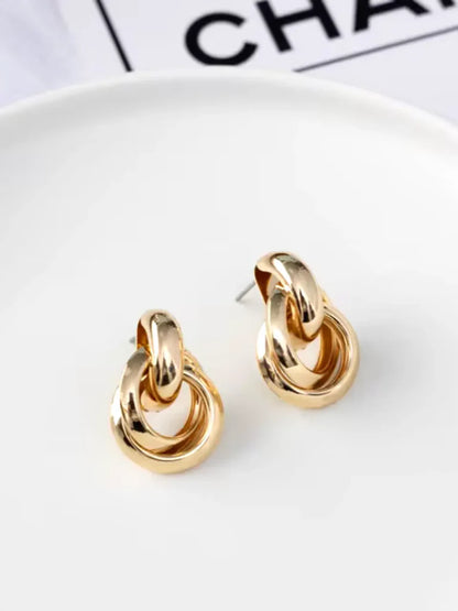 Pendientes Dorados Entrelazados